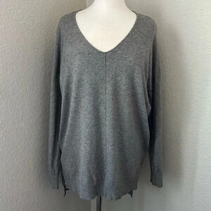 DREAMERS grey vneck stretchy sweater